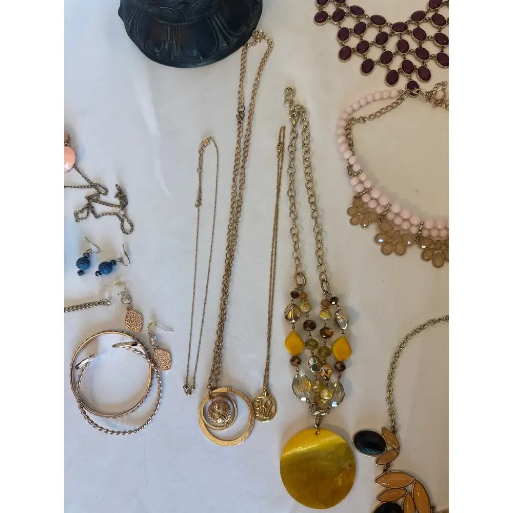 Gold Tone Y2K Jewelry Lot Dainty Glam Stack Bracelets Necklaces Earrings 24 PC - Picture 9 of 9
